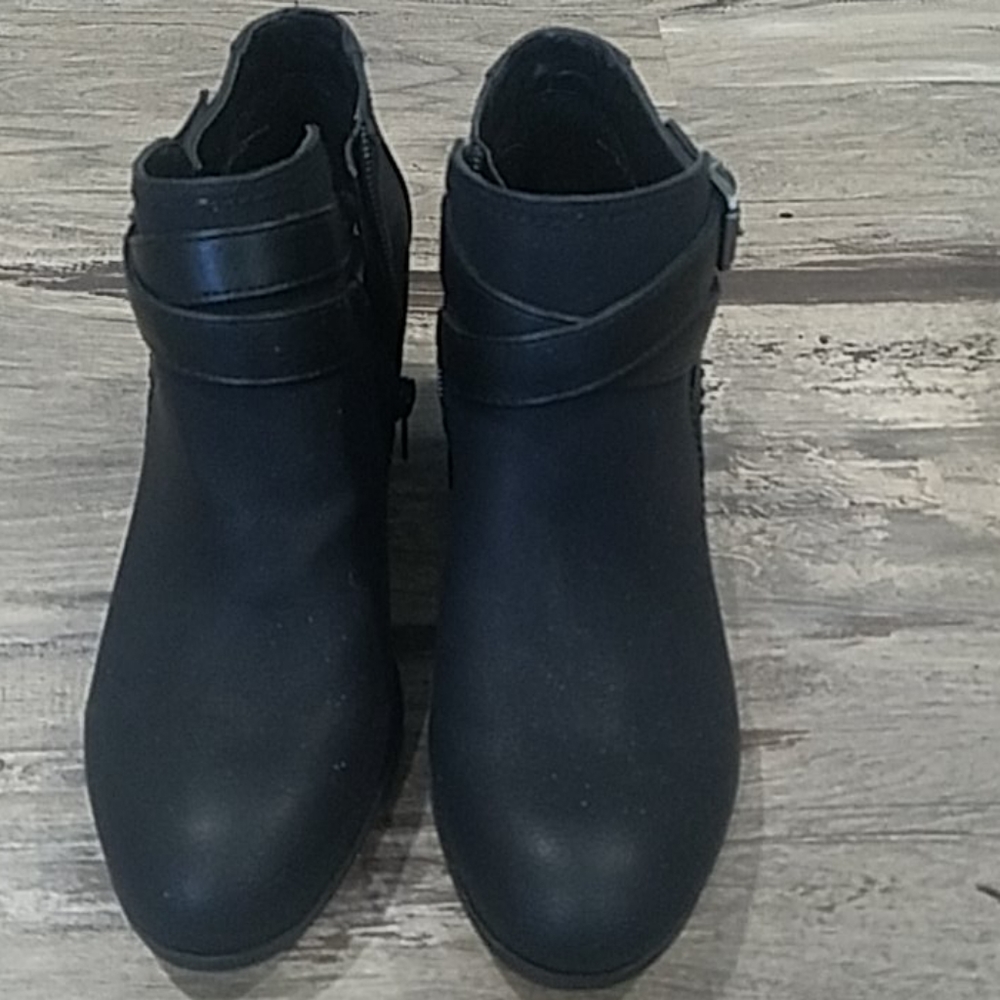 Indigo Rd. Womens Black Boots 9 M